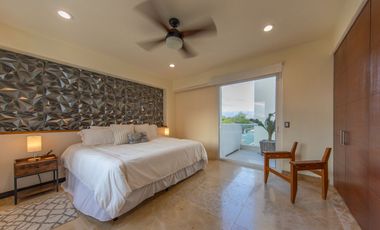 Beachfront Living en Punta de Mita | Amplio Condominio con Vistas Espectaculares