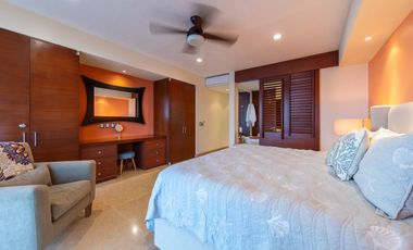 Beachfront Living en Punta de Mita | Amplio Condominio con Vistas Espectaculares