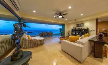 Beachfront Living en Punta de Mita | Amplio Condominio con Vistas Espectaculares