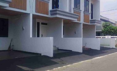 Rumah Modern harga Murah di setia Budi Jakarta Selatan lokasi strategis