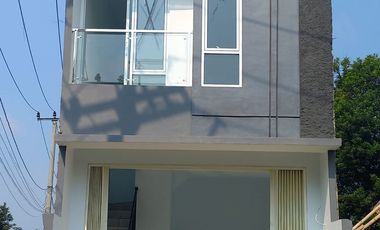 DIJUAL RUKO LOKASI STRATEGIS BEBAS BANJIR DI PINGGIR JALAN DI BOGOR