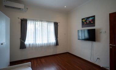 Villa Mewah 4 Kamar Tidur Disewakan, di Kesiman Kertalangu Area