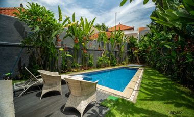 Villa Mewah 4 Kamar Tidur Disewakan, di Kesiman Kertalangu Area