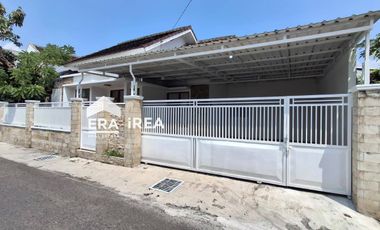 Rumah dijual di Solo Dekat Plaza Singosaren, Pasar Klewer, dan Kampung Batik Kauman