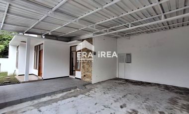 Rumah dijual di Solo Dekat Plaza Singosaren, Pasar Klewer, dan Kampung Batik Kauman