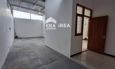 Rumah dijual di Solo Dekat Plaza Singosaren, Pasar Klewer, dan Kampung Batik Kauman