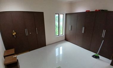 Dijual/disewa Rumah ada Swimming Pool di Kemang, Jakarta Selatan