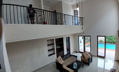 Dijual/disewa Rumah ada Swimming Pool di Kemang, Jakarta Selatan