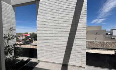 CASA EN RENTA EN FRACC. ZARZUELA