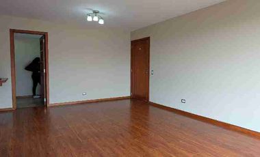 DEPARTAMENTO DE 2 DORMITORIOS CON BALCÓN - CUENCA - ZONA LA CUADRA