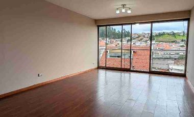 DEPARTAMENTO DE 2 DORMITORIOS CON BALCÓN - CUENCA - ZONA LA CUADRA