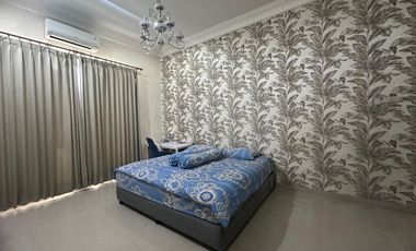 Disewakan Rumah Pakuwon Indah Suraba Barat dekat Supermall Graha Family
