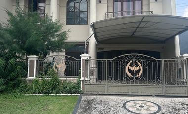 Disewakan Rumah Pakuwon Indah Suraba Barat dekat Supermall Graha Family