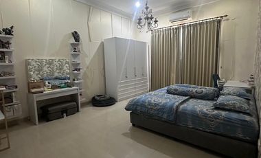 Disewakan Rumah Pakuwon Indah Suraba Barat dekat Supermall Graha Family