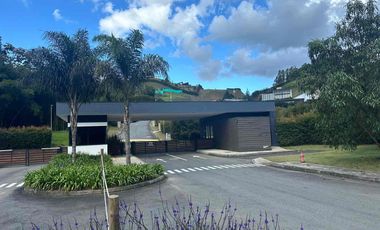 VENTA HERMOSO LOTE EN VILLAS DEL CAMPO, RETIRO
