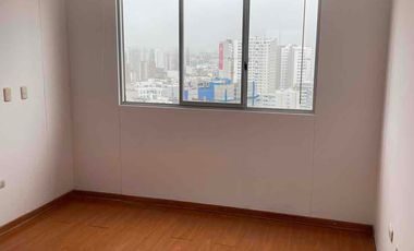 🔥 VENDO AMPLIO DÚPLEX CON TERRAZA – PISO ALTO – JESÚS MARÍA  204 m² | 4 Dormitorios | Terraza | 2 Cocheras | Excelente estado