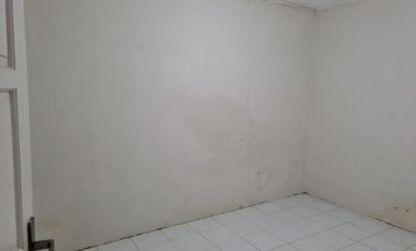 Di jual  Rumah di tengah Solo