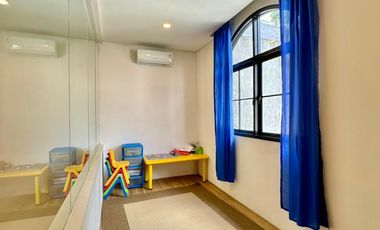 Rumah Modern Tropical Cipete Jaksel, Cluster One Gate, Kolam Renang, Furnished
