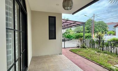 Rumah Modern Tropical Cipete Jaksel, Cluster One Gate, Kolam Renang, Furnished