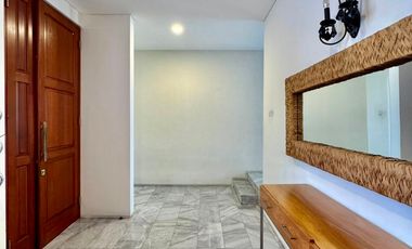 Rumah Modern Tropical Cipete Jaksel, Cluster One Gate, Kolam Renang, Furnished