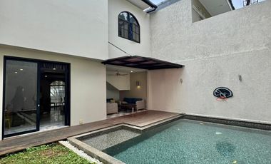 Rumah Modern Tropical Cipete Jaksel, Cluster One Gate, Kolam Renang, Furnished