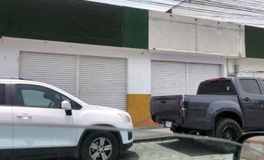 Local comercial en renta en ubicación estratégica, frente al coliseo de Ibarra! 🚗🏍️