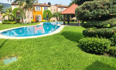 $1,395,000 Casa en Condominio con Alberca y Seguridad en Tezoyuca, Emiliano Zapata, Morelos