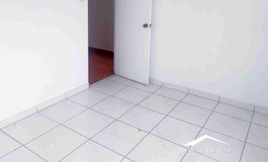 CALLAO - URB. LA COLONIAL, SE VENDE DÚPLEX INDEPENDIENTE  Area: 221.17 m2