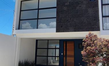 CASAS EN PRE-VENTA EN SAN JOSE CHAPULCO, A UN LADO DE LOS HEROES, EN CONJUNTO CERRADO.