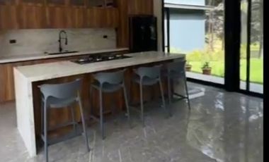 ARRIENDO SUITE EN TARQUI CON AREA VERDE EN EXCLUSIVA URBANIZACIÓN
