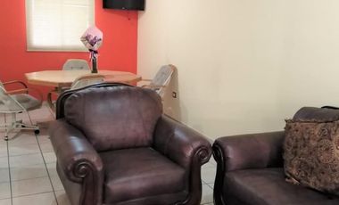 PUERTA REAL, LINDA CASA TOTALMENTE AMUEBLADA EN CERRADA DE POCAS CASAS
