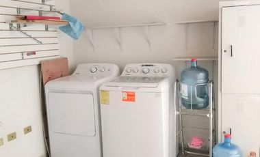 PUERTA REAL, LINDA CASA TOTALMENTE AMUEBLADA EN CERRADA DE POCAS CASAS