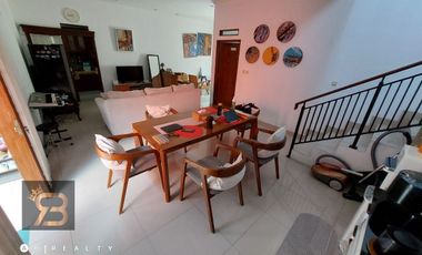 RUMAH DI ARCAMANIK BANDUNG Lokasi Strategis, Desain Modern, dan Harga Nego