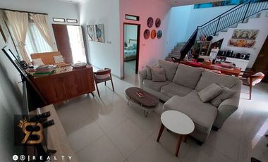 RUMAH DI ARCAMANIK BANDUNG Lokasi Strategis, Desain Modern, dan Harga Nego