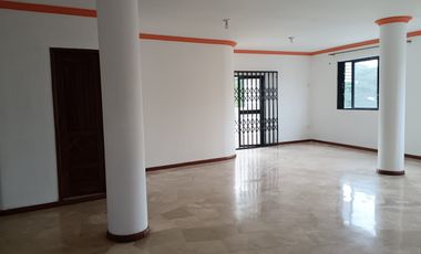 Departamento de alquiler en Kennedy Norte, 3 dormitorios, 1 parqueo cerrado
