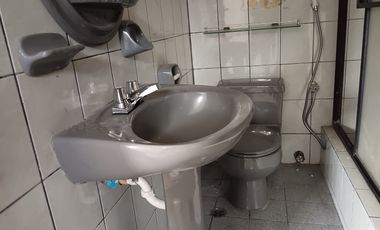 Departamento de alquiler en Kennedy Norte, 3 dormitorios, 1 parqueo cerrado