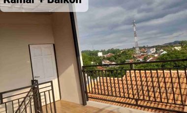 DISEWAKAN RUMAH CLUSTER PINGGIR JALAN RAYA, COCOK UNTUK KANTOR ATAU TEMPAT USAHA. JALAN PRAMUKA  BANYUMANIK, SEMARANG. DEKAT SMA 4, SMP 21, KODAM, RS HERMINA & TRANSMART