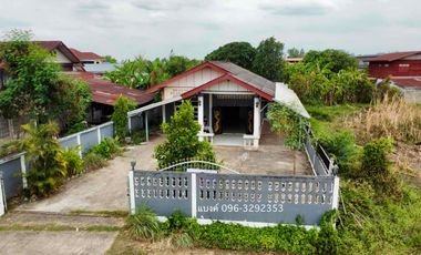 ขายบ้านเดี่ยวหลังใหญ่ห้าห้องนอน