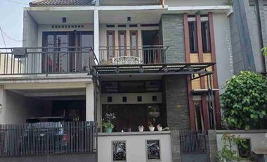 Dijual Rumah Modern 2 Lantai di Margahayu Raya, Good Condition!