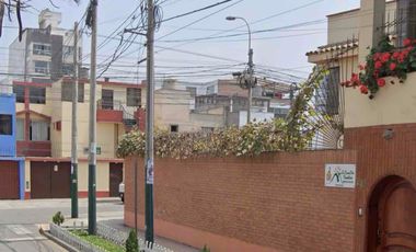 Venta de Terreno muy cerca Tomás Marsano y óvalo higuereta