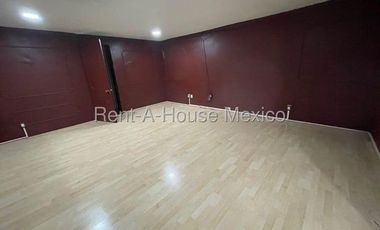 Edificio en Renta en Ciudad Satelite,  Naucalpan de Juárez