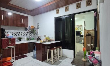 DISEWAKAN RUMAH DALAM KOMPLEK AMAN NYAMAN DI ARCAMANIK TINGGAL BAWA KOPER!