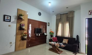 DISEWAKAN RUMAH DALAM KOMPLEK AMAN NYAMAN DI ARCAMANIK TINGGAL BAWA KOPER!