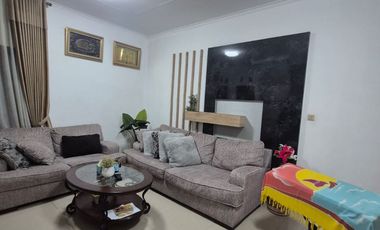 DISEWAKAN RUMAH DALAM KOMPLEK AMAN NYAMAN DI ARCAMANIK TINGGAL BAWA KOPER!
