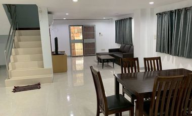 Townhouse for rent,  near BTS,  Punnawithi and Udomsuk Stations, 2 beds, 3 baths, 2 floors,  usable area 200 sqm. Sukhumvit 101/1, rent 25,000 per mon