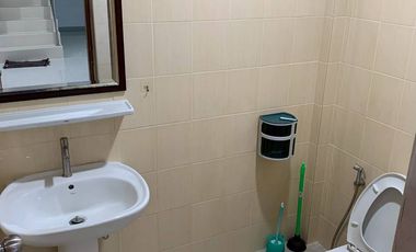 Townhouse for rent,  near BTS,  Punnawithi and Udomsuk Stations, 2 beds, 3 baths, 2 floors,  usable area 200 sqm. Sukhumvit 101/1, rent 25,000 per mon