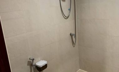 Townhouse for rent,  near BTS,  Punnawithi and Udomsuk Stations, 2 beds, 3 baths, 2 floors,  usable area 200 sqm. Sukhumvit 101/1, rent 25,000 per mon