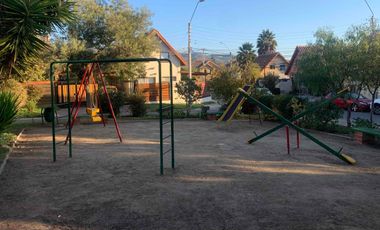 ARRIENDO AMPLIA CASA  EN  VILLA ALEMANA , LOS TORREONES DE PEÑABLANCA. 5d,3b, E.