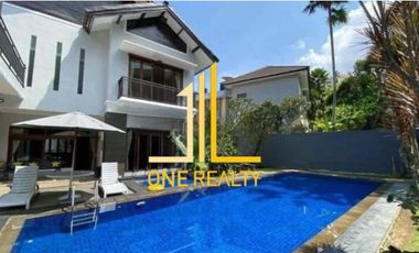 RUMAH MEWAH DI RESOR DAGO PAKAR,VIEW BAGUS HARGA DROP

View eksklusif, lingkungan elite, dan super nyaman 

✔ SHM
✔ LT 608 m² | LB ±350 m² (2½ lantai)
✔ 5 KT + 2 | 5 KM + 2 (semua dalam)
✔ Fully furnished & lantai marmer
✔ Kolam renang utama 12×4 m + kolam privat
✔ Garasi 3 mobil + carport 2 mobil

💥 Harga turun drastis!
11 M ➝ 10 M ➝ 8 M NEGO