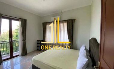 RUMAH MEWAH DI RESOR DAGO PAKAR,VIEW BAGUS HARGA DROP

View eksklusif, lingkungan elite, dan super nyaman 

✔ SHM
✔ LT 608 m² | LB ±350 m² (2½ lantai)
✔ 5 KT + 2 | 5 KM + 2 (semua dalam)
✔ Fully furnished & lantai marmer
✔ Kolam renang utama 12×4 m + kolam privat
✔ Garasi 3 mobil + carport 2 mobil

💥 Harga turun drastis!
11 M ➝ 10 M ➝ 8 M NEGO
